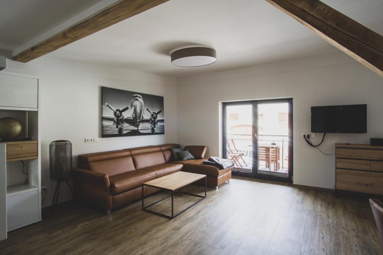 Modernes Loft Vor Den Toren Des Chiemgaus Tacherting Bagian luar foto
