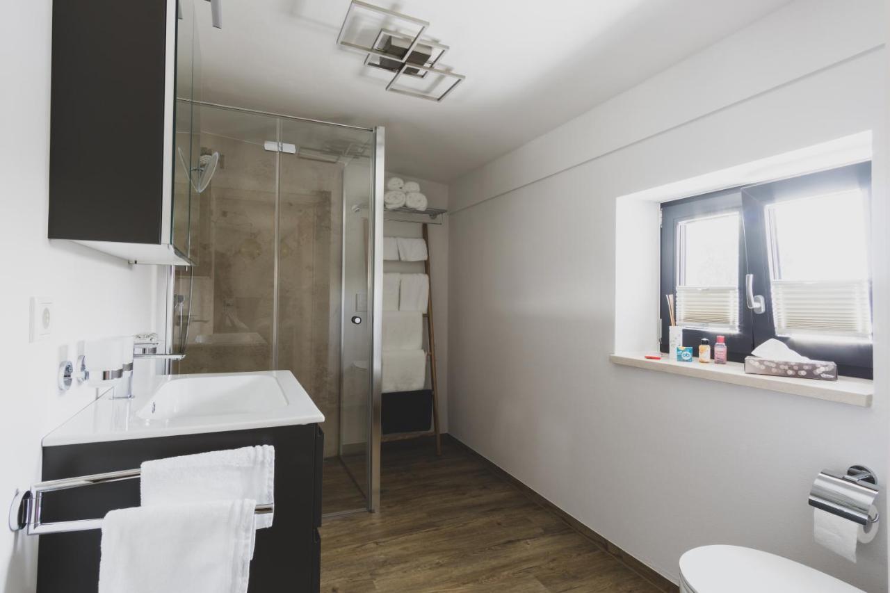 Modernes Loft Vor Den Toren Des Chiemgaus Tacherting Bagian luar foto